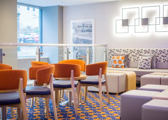 Holiday Inn Express Edinburgh - Royal Mile By Ihg